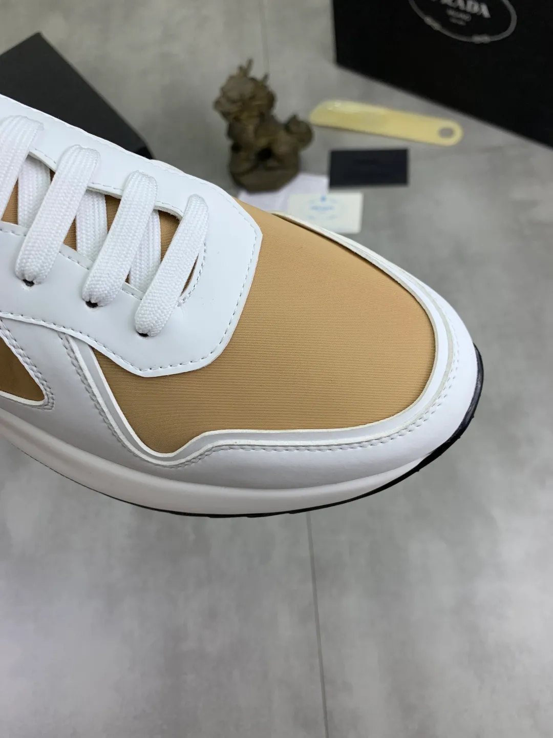 Men's Men's Shoes💰P440💰[New Style] (PRADA) The latest classic model of breathable and comfortable men's shoes has been launched on the official website in 1:1 copy, synchronized in Hong Kong, and on the same catwalk; all made of calfskin with breathable mesh fabric ➕Imported soft and comfortable pigskin lining, 🍡🍡original rubber outsole, non-slip and wear-resistant; comfortable on the feet, attractive style, fine workmanship, and simple and neat shoe last, highlighting a man's boldness and toughness, 👍Number: 38-44 (45 46 Customized) 4️⃣Color🉑️Choose